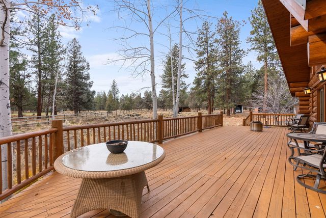 69440 Crooked Horseshoe Road, Sisters, OR 97759