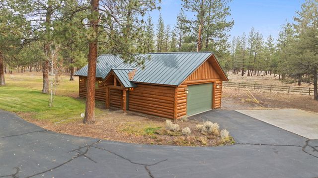 69440 Crooked Horseshoe Road, Sisters, OR 97759