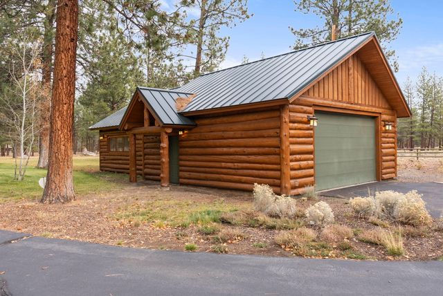 69440 Crooked Horseshoe Road, Sisters, OR 97759