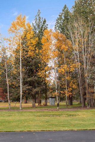 69440 Crooked Horseshoe Road, Sisters, OR 97759