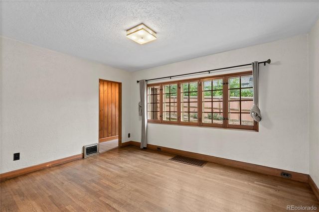 911 Lincoln Place, Boulder, CO 80302