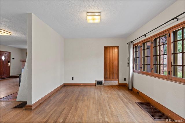 911 Lincoln Place, Boulder, CO 80302