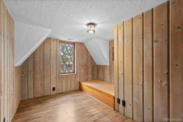 911 Lincoln Place, Boulder, CO 80302