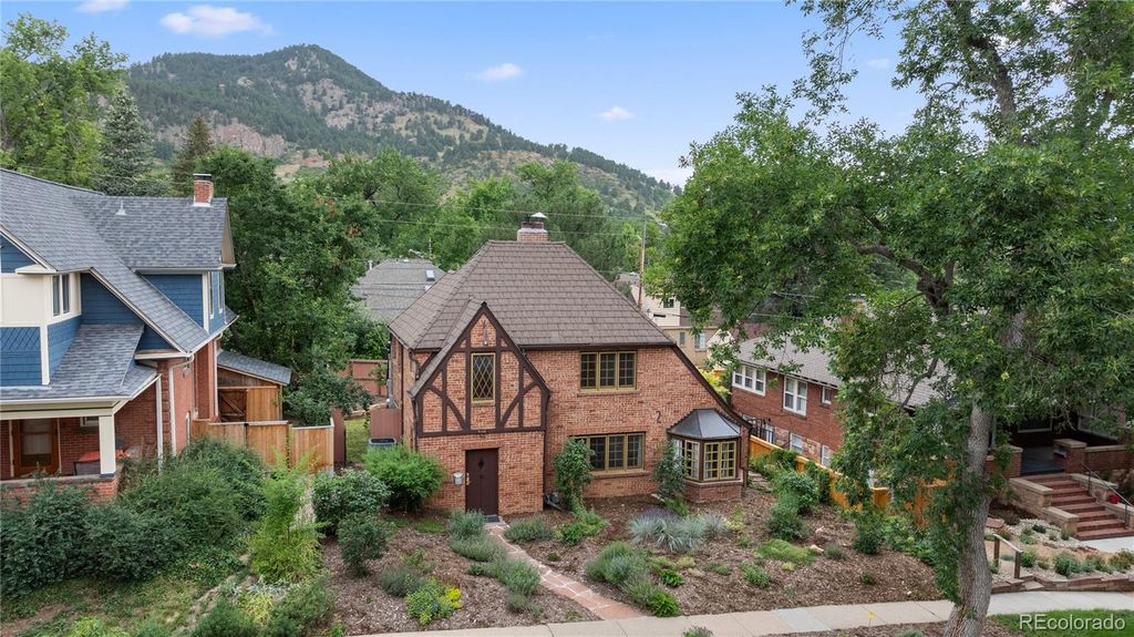 911 Lincoln Place, Boulder, CO 80302
