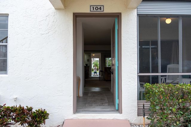 14896 Bal Moral 104 Lane, Delray Beach, FL 33446