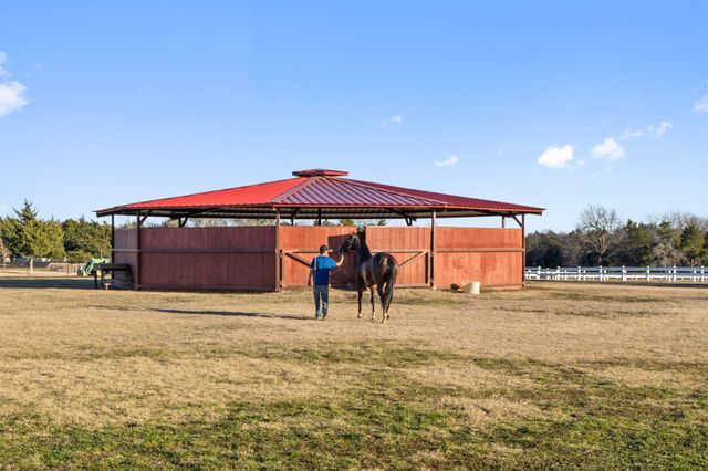 1715 S Joe Wilson Road, Ovilla, TX 75104