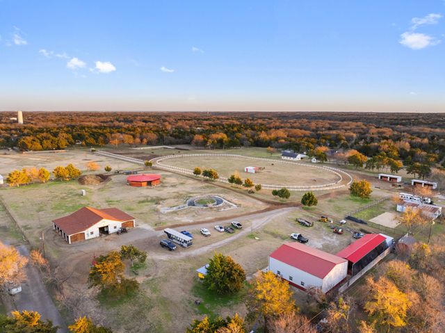 1715 S Joe Wilson Road, Ovilla, TX 75104