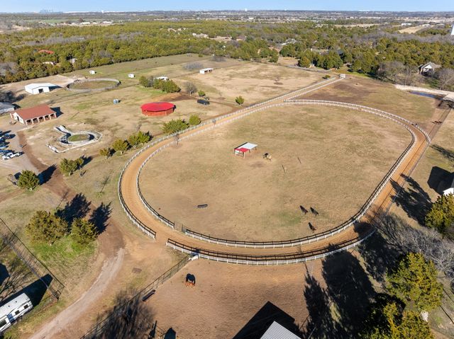 1715 S Joe Wilson Road, Ovilla, TX 75104