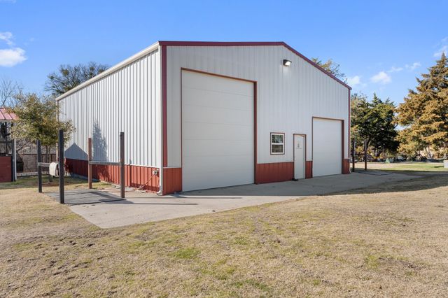 1715 S Joe Wilson Road, Ovilla, TX 75104