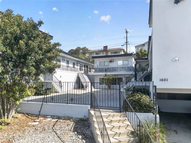 1601 College View Drive 14, Monterey Park, CA 91754
