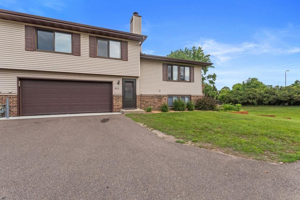 8426 Toledo Avenue N, Brooklyn Park, MN 55443