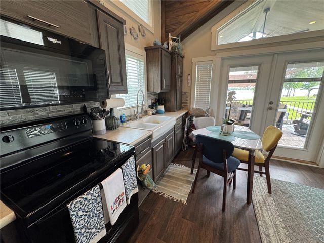 5000 Waterfront Road 126, Kerens, TX 75144