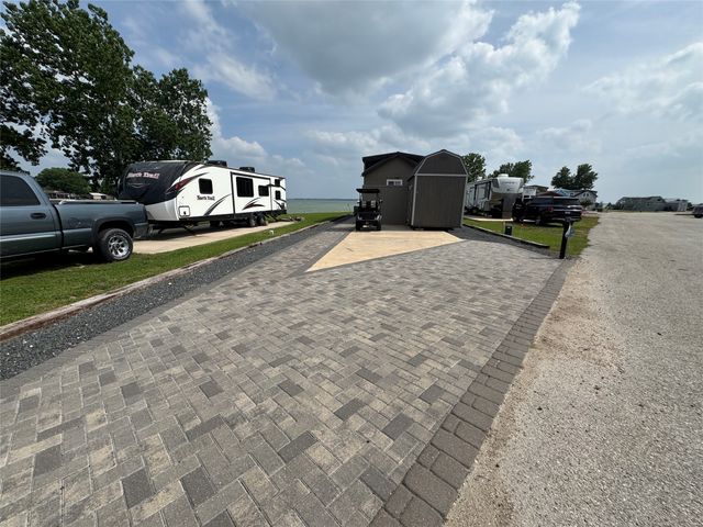5000 Waterfront Road 126, Kerens, TX 75144