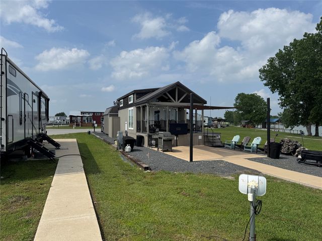5000 Waterfront Road 126, Kerens, TX 75144