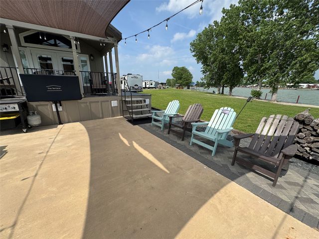 5000 Waterfront Road 126, Kerens, TX 75144