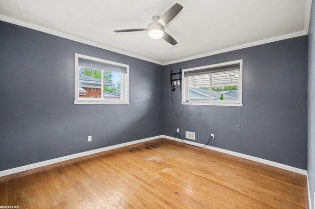 22000 Trombly Street, St Clair Shores, MI 48080