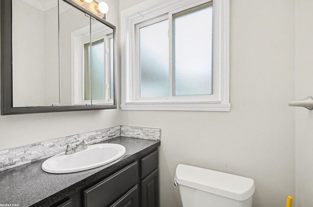 22000 Trombly Street, St Clair Shores, MI 48080