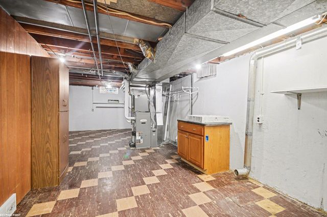 22000 Trombly Street, St Clair Shores, MI 48080