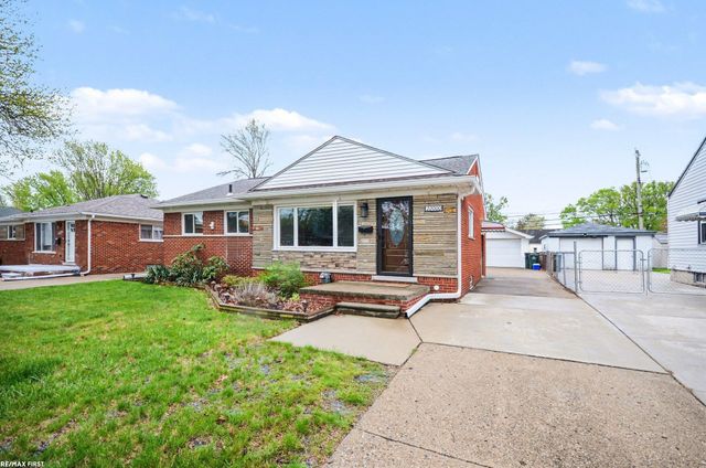 22000 Trombly Street, St Clair Shores, MI 48080