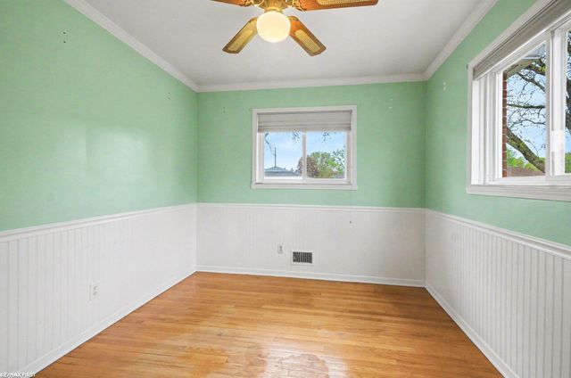 22000 Trombly Street, St Clair Shores, MI 48080