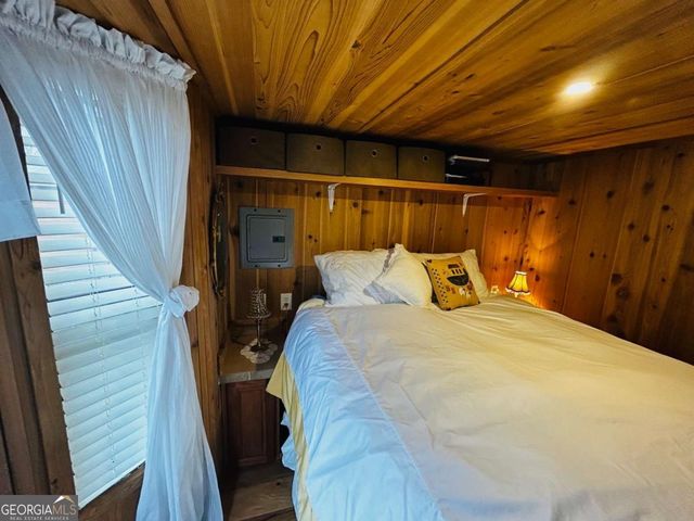 323 Leisure Acres Drive, Cleveland, GA 30528