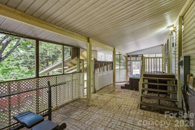 405 Gray Court, Asheville, NC 28806