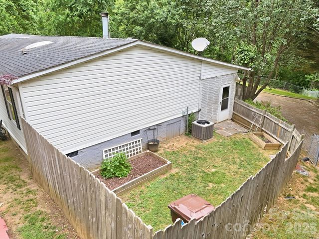 405 Gray Court, Asheville, NC 28806