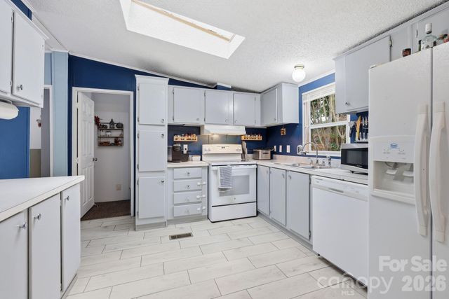 405 Gray Court, Asheville, NC 28806