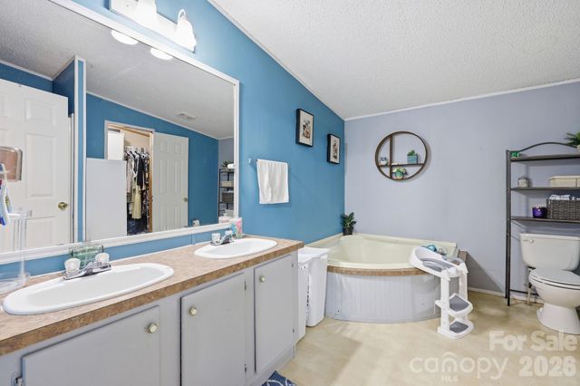 405 Gray Court, Asheville, NC 28806