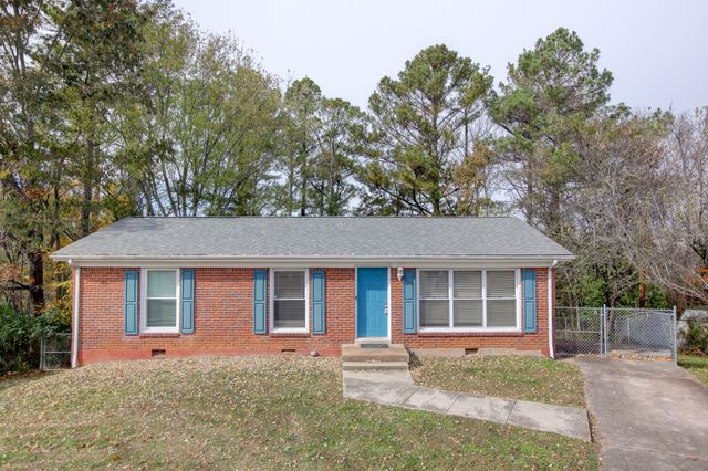 665 Shelton Ct, Clarksville, TN 37040