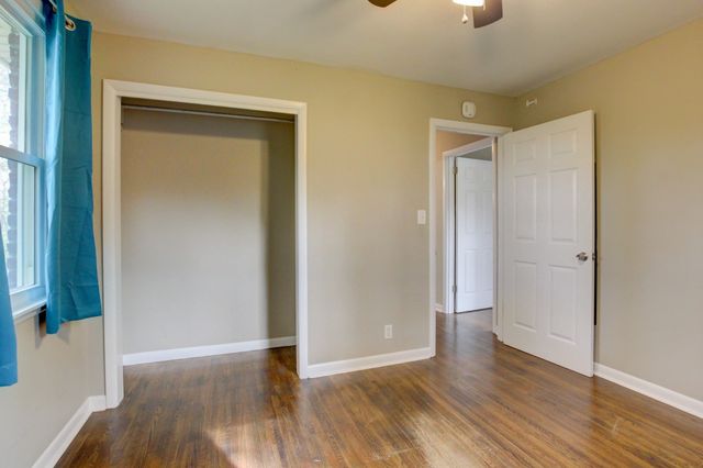 665 Shelton Ct, Clarksville, TN 37040