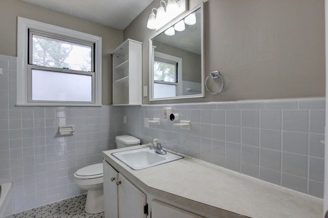 665 Shelton Ct, Clarksville, TN 37040