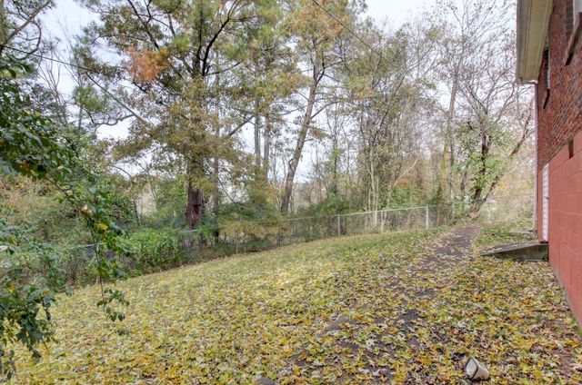 665 Shelton Ct, Clarksville, TN 37040