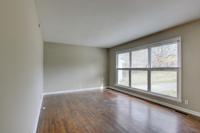 665 Shelton Ct, Clarksville, TN 37040