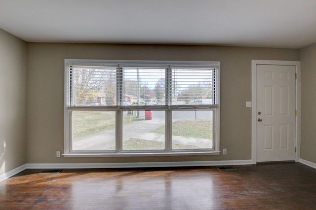 665 Shelton Ct, Clarksville, TN 37040