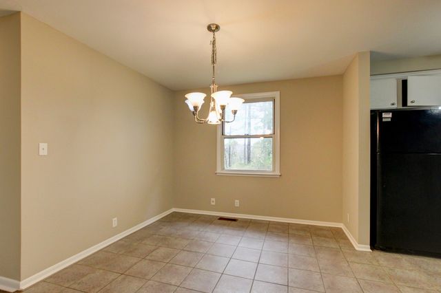 665 Shelton Ct, Clarksville, TN 37040