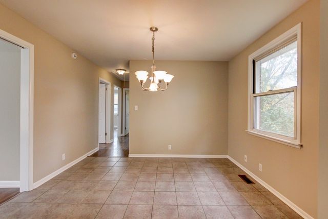 665 Shelton Ct, Clarksville, TN 37040