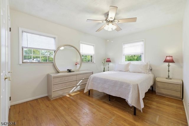 42 Lenox Ave, Green Brook Twp., NJ 08812