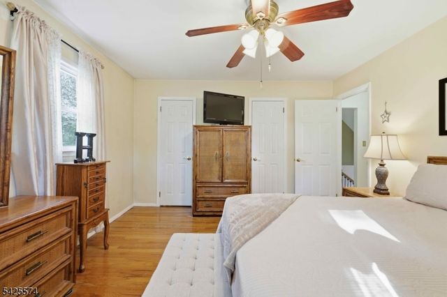 42 Lenox Ave, Green Brook Twp., NJ 08812