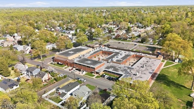 42 Lenox Ave, Green Brook Twp., NJ 08812