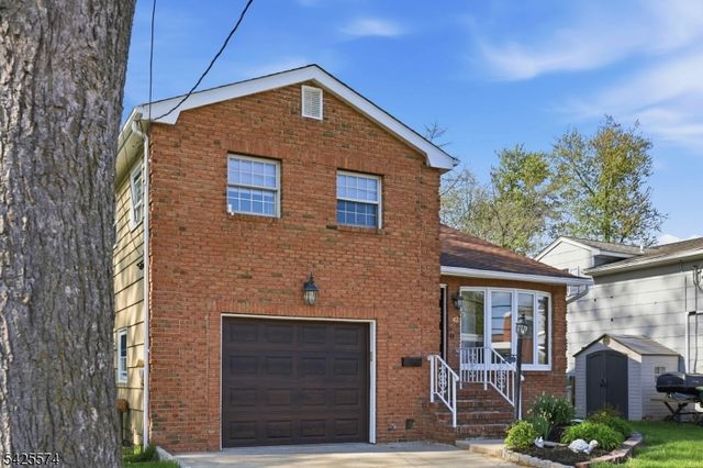 42 Lenox Ave, Green Brook Twp., NJ 08812