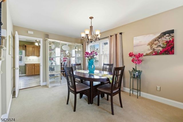 42 Lenox Ave, Green Brook Twp., NJ 08812