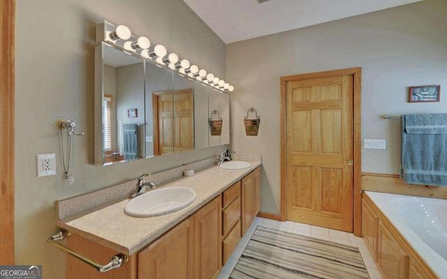 52 Breton Highlands Court, Clayton, GA 30525