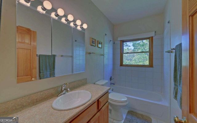 52 Breton Highlands Court, Clayton, GA 30525