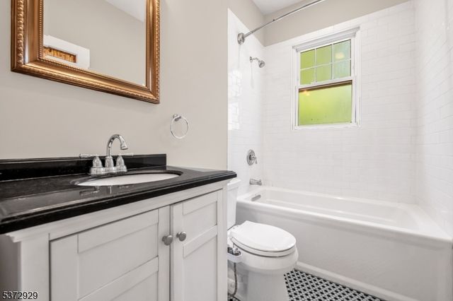 67 Woodland Rd, Bloomfield Twp., NJ 07003