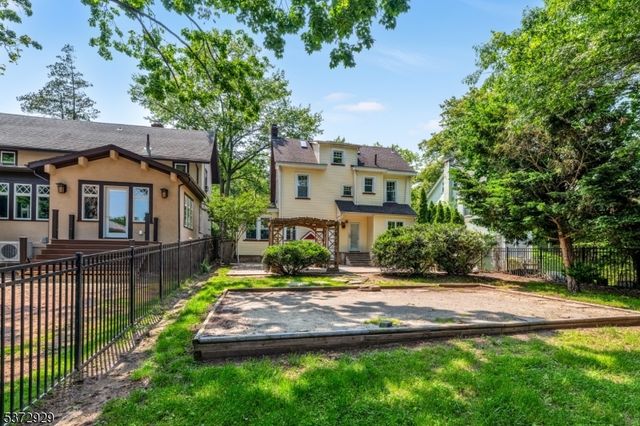 67 Woodland Rd, Bloomfield Twp., NJ 07003
