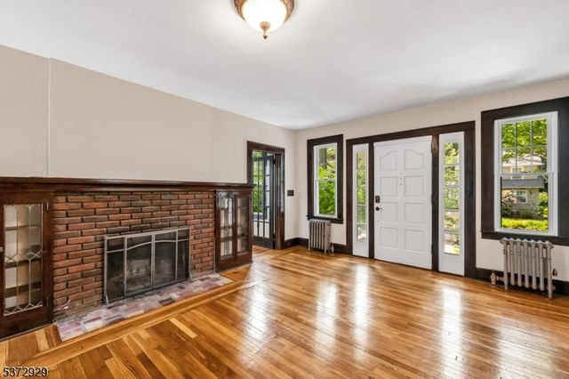 67 Woodland Rd, Bloomfield Twp., NJ 07003