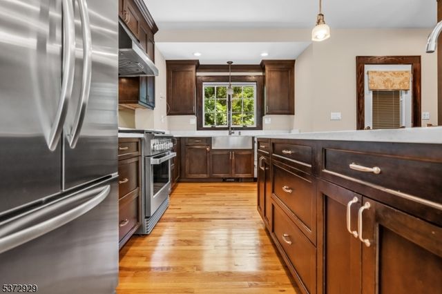 67 Woodland Rd, Bloomfield Twp., NJ 07003