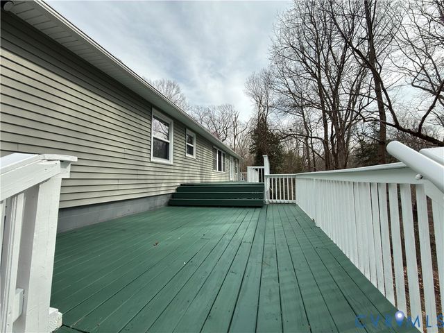 14600 Ramblewood Dr, Chester, VA 23836