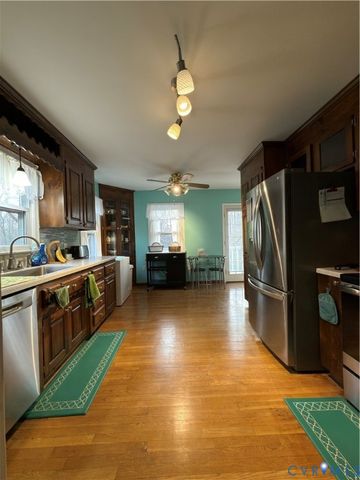 14600 Ramblewood Dr, Chester, VA 23836